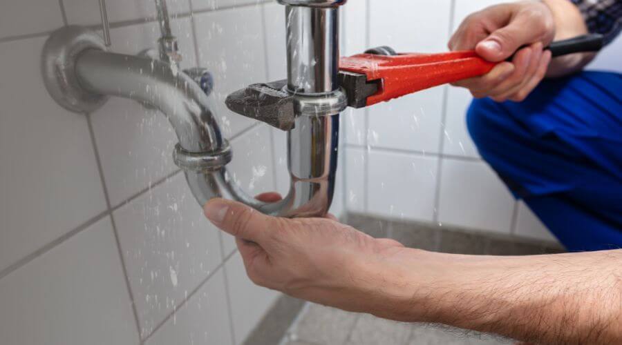 Expert burst pipe repair services in Ralston, WY